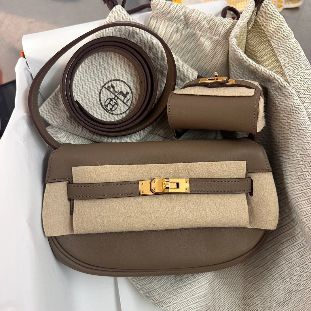 Hermès Kelly moove | Gypsy and Bananas Baby~Freshly released Hermes Kelly moove New Years first order now.