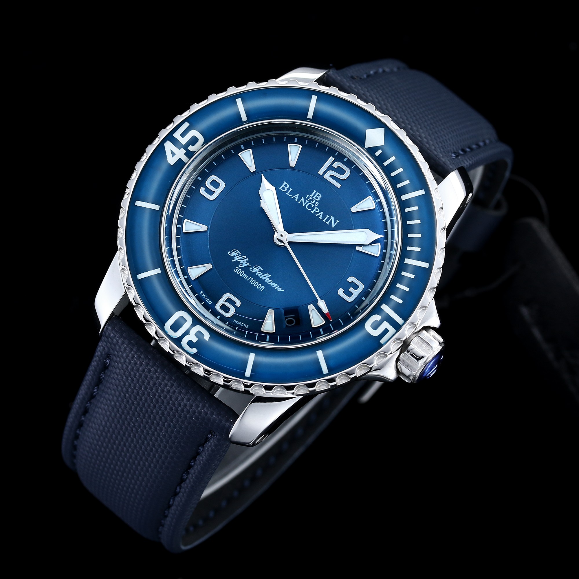 NO:585660,Blancpain Fifty Fathoms series watch, model [Case] watch size 45mm 316 stainless steel metal case and sapphire ring mirror (simultaneously authentic) ultra-thin case adopts CNC finely carved coin outer line process, elegant lugs are comfortable and close to the hand 2: Conventional ingenuity and cultural spirit of excellence, sincerity to restore the authentic style 3: [Movement] movement, accurate travel time, 4: [Strap] is made of imported American cowhide, which is soft and breathable. 5: [Pointer] The pointer continues the refined craftsmanship, the grade is improved again, and the cost is doubled. 6: [Literal] The blue Geneva dial is made of large open fire and fired at low temperature. It will never change color and is Swiss retro super luminous. The finished product is available in {Dense bottom} and {Transparent bottom} to choose from. Craftsmanship and focus on quality! ,,cowhide19860909宝珀五十寻系列腕表, 款［表壳〗腕表尺寸45mm316精钢金属表壳与蓝宝石圈口镜面搭配（同步正品）超薄的表壳采用CNC精雕硬币外边线条流程,优雅的表耳舒适贴手 2:惯例精益求精的匠心文化精神,诚心诚意还原正品风貌 3:〖机芯〗机芯,走时精准, 4:〖表带〗采用进口美洲牛皮,质地柔软,佩戴透气 5:〖指针〗指针延续精制工艺,品级再次提高,成本倍增 6:【字面】蓝色日內瓦玟表盘采用大明火低温烧制的而成,永久不变色,瑞士复古超级夜光,成品有｛密底｝｛透底｝供选择 匠心精神 专注品质！,,cowhide,Watch