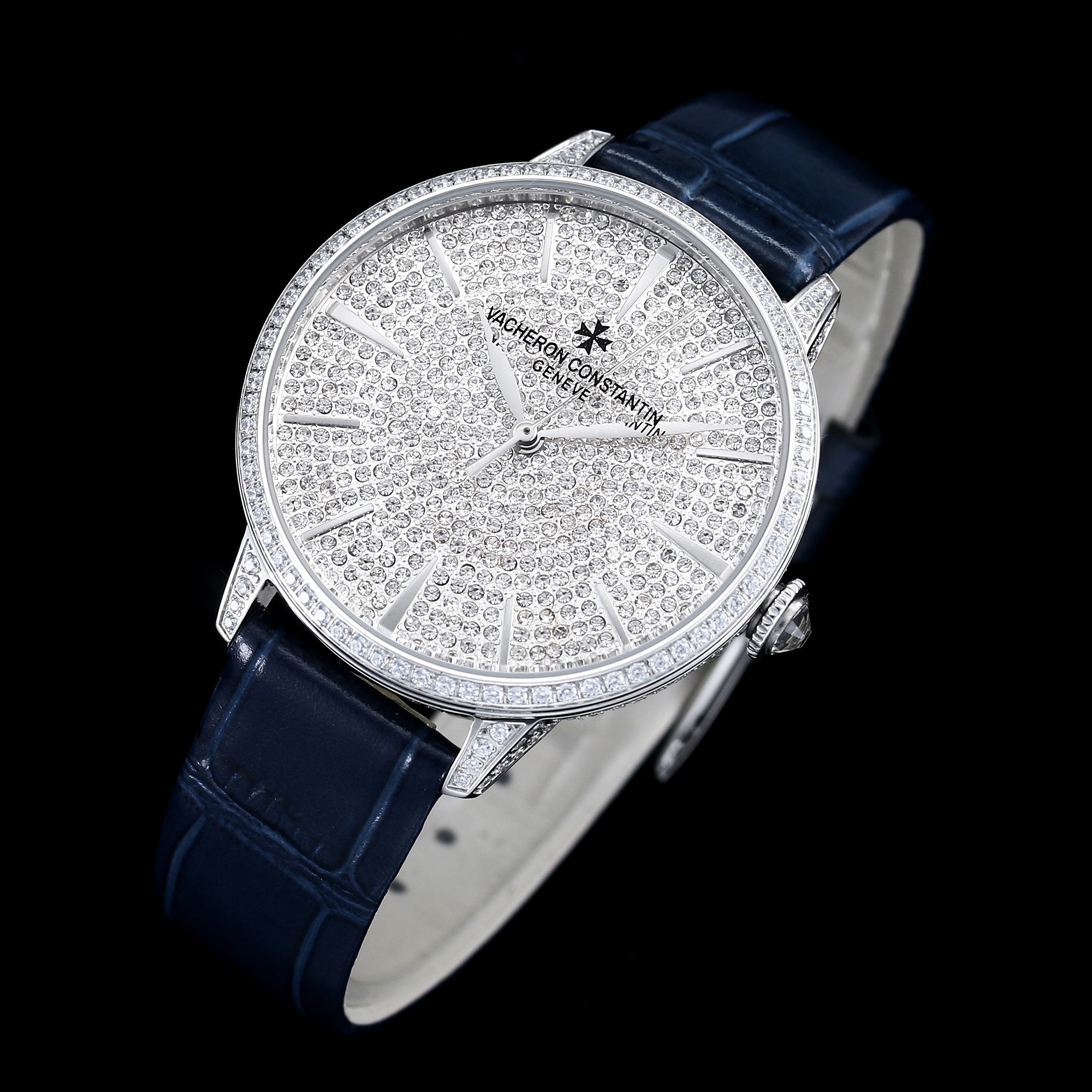 NO:585677,Vacheron Constantin Heritage Series Ladies New Style.  Watch model 4115U/000G-B 1. Soft smoky dial, pink gradient dial, girly and elegant impact, gradient effect, arched outer ring equipped with 'bead-type' minute scale ring, composed of 48 round diamonds 2. The highest version on the market, official one-to-one replica, sapphire crystal glass, waterproof depth 30 meters, with imported movement modified Cal.26-330S.  316 fine steel material, the dial size is 36.5mm, suitable for most women to wear. 3Imported Italian calfskin, satin effect, pointed stitching, checkered pattern, independent quick replacement system, with original original pin buckle and polished half Maltese cross shape, creating a perfect product, welcome to reprint. Produced by TW, it must be a boutique,,vacheron,cowhide19860909江诗丹顿传承系列女士新款．腕表型号4115U／000G-B 1表盘软萌烟熏色,粉色渐变色表盘,少女和优雅的撞击感,渐变效果,拱形外圈配有“珠粒式”分钟刻变圈,由48颗圆钻组成 2市场最高版本,官方一比一复刻,蓝宝石水晶玻璃,防水深度30米,搭配进口机芯改Cal.26-330S．316精刚材质,表盘尺寸36.5mm尺寸适合绝大部女性佩带 3进口意大利小牛皮,缎面效果,尖头缝线,方格纹,可自主快速替换系统,搭配原装原装针扣经抛光处理的半马耳他十字造型,打造出完美产品,欢迎转载.TW出品,必属精品,,vacheron,cowhide,Watch