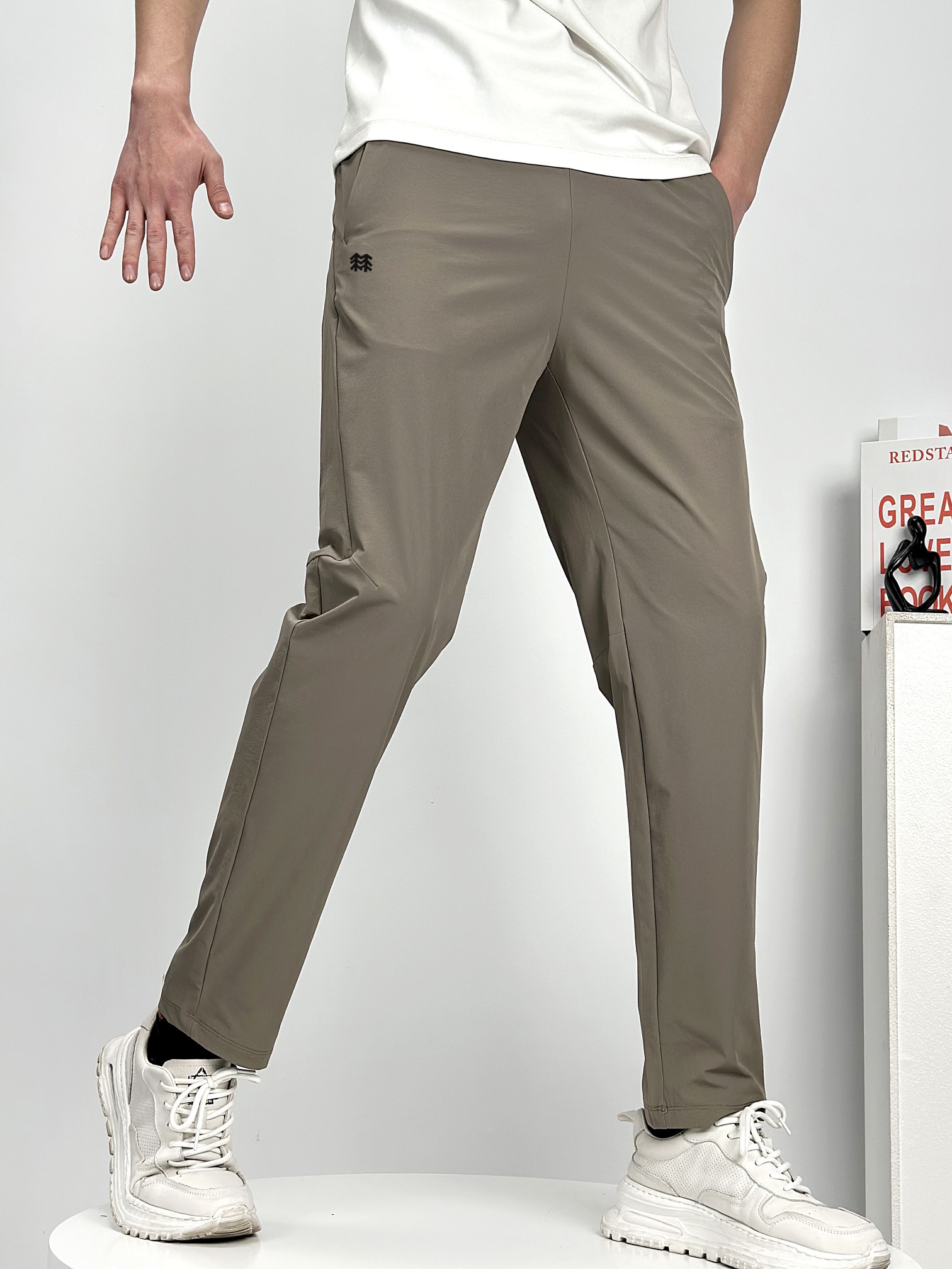 Alternative view of Pants 08464
