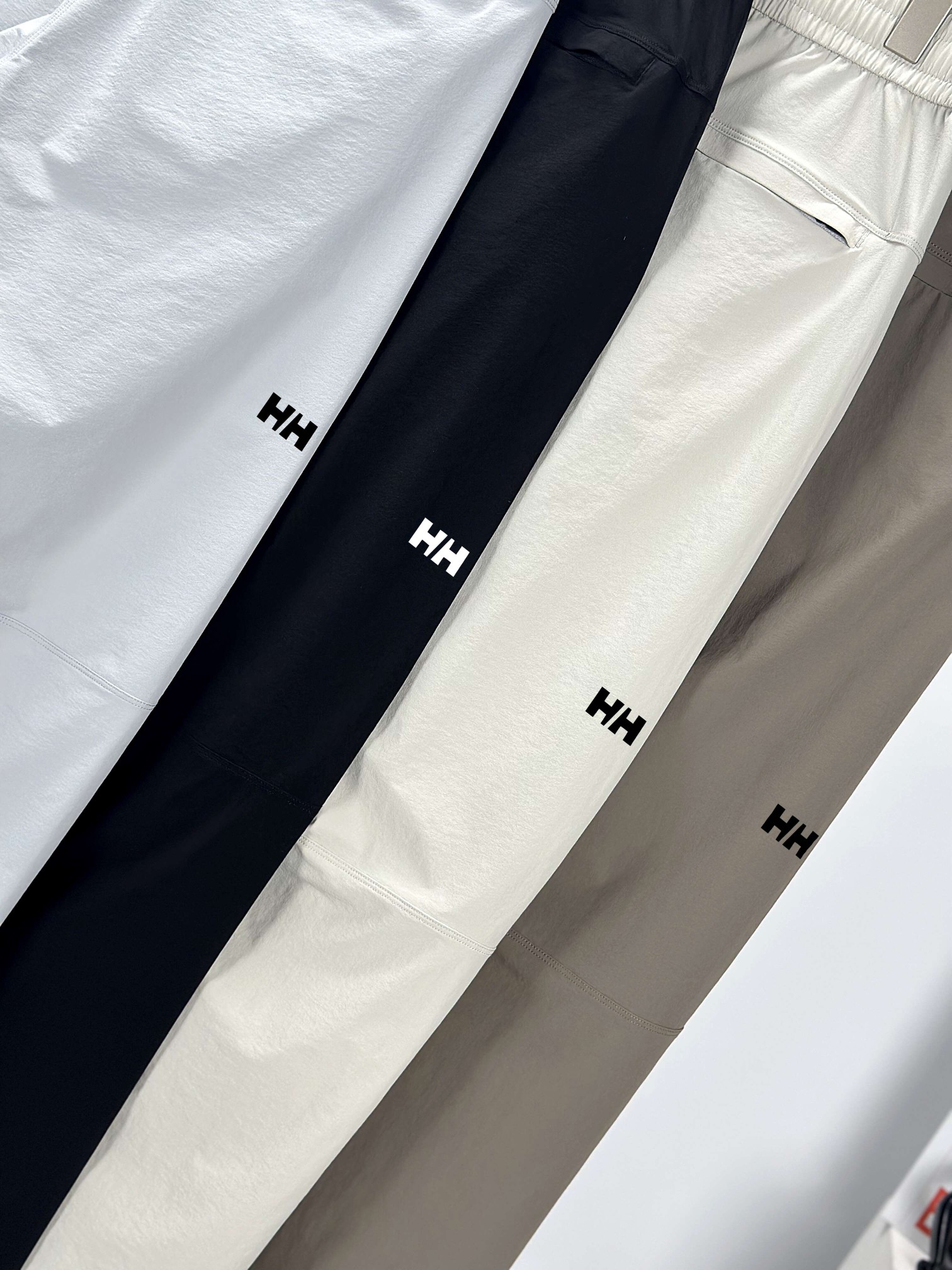 Alternative view of Pants 08462