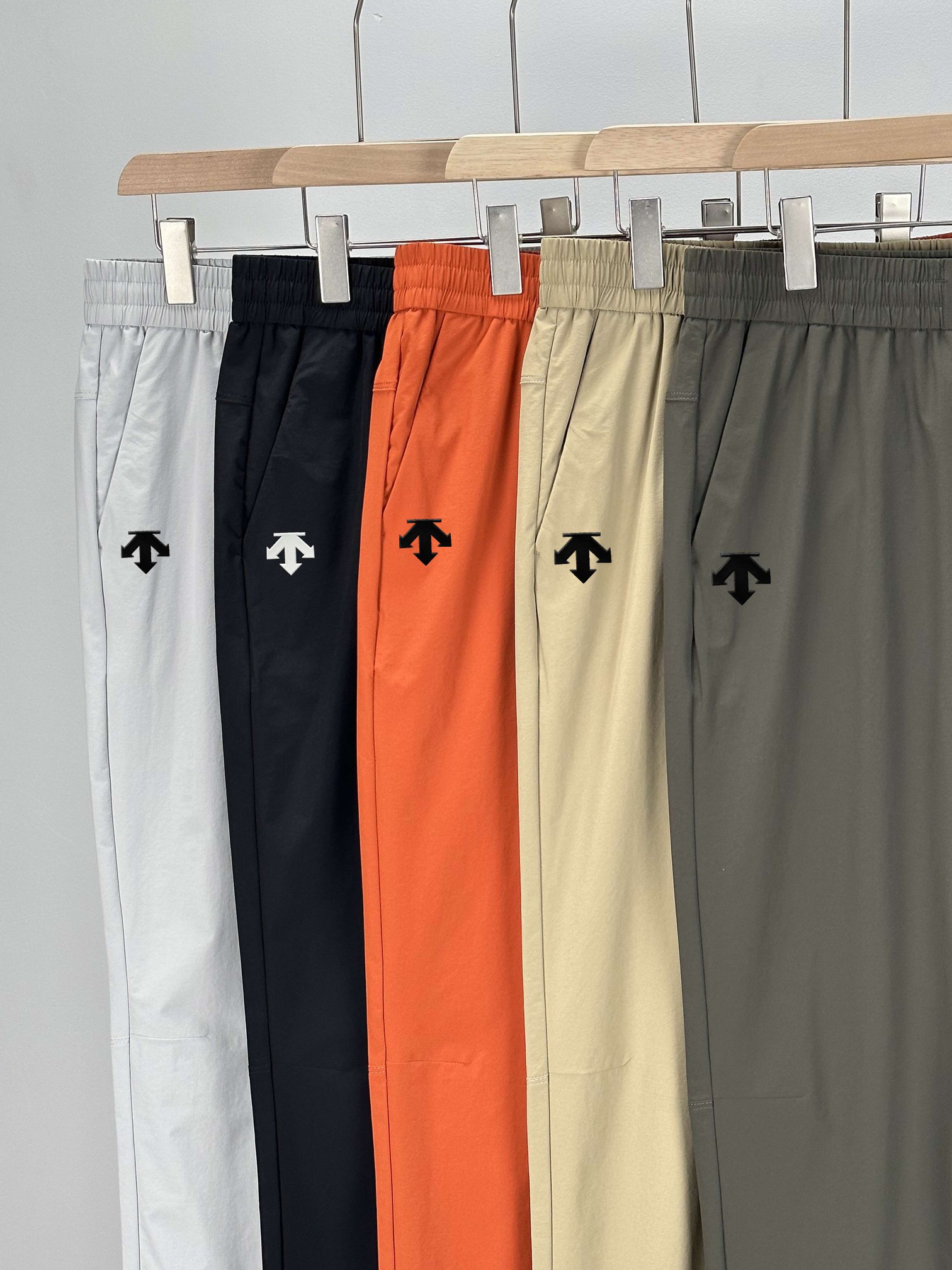 Alternative view of Pants 08438