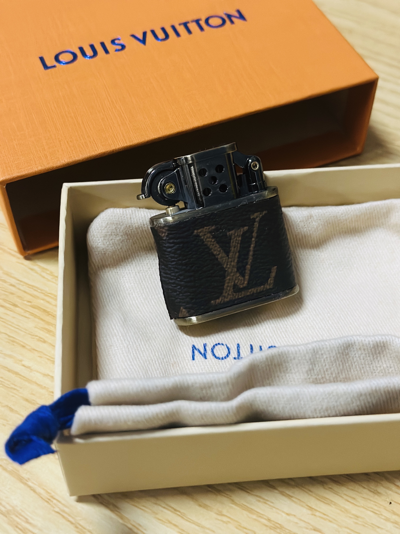 Vintage Louis Vuitton Lighter - Comprehensive 2
