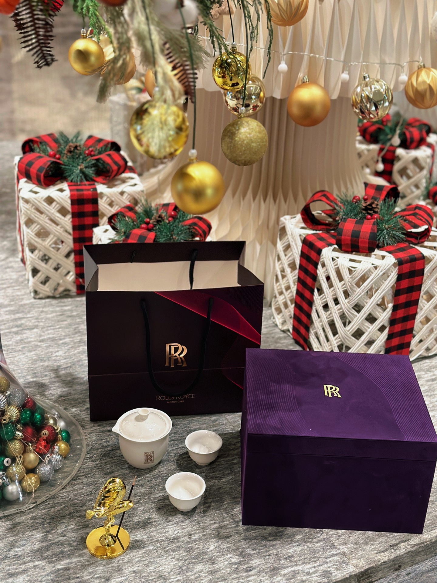 Rolls Royce Upgraded Gift Box - Comprehensive 4