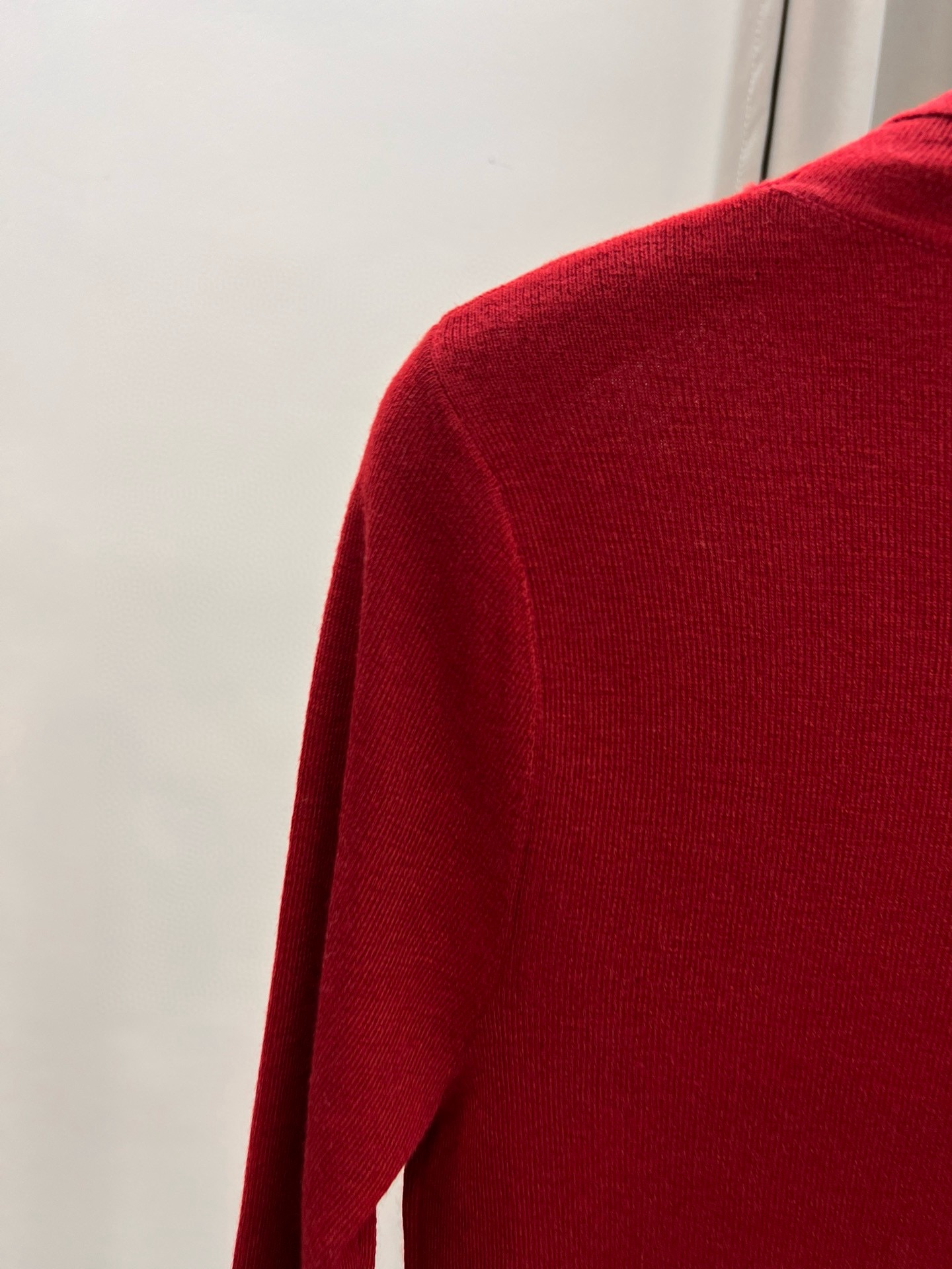 圣罗兰羊毛加真丝金属字母高领内搭 修身套头长袖针织打底衫女秋 颜色，白色、黑色、枣红，驼色、灰色码数：S