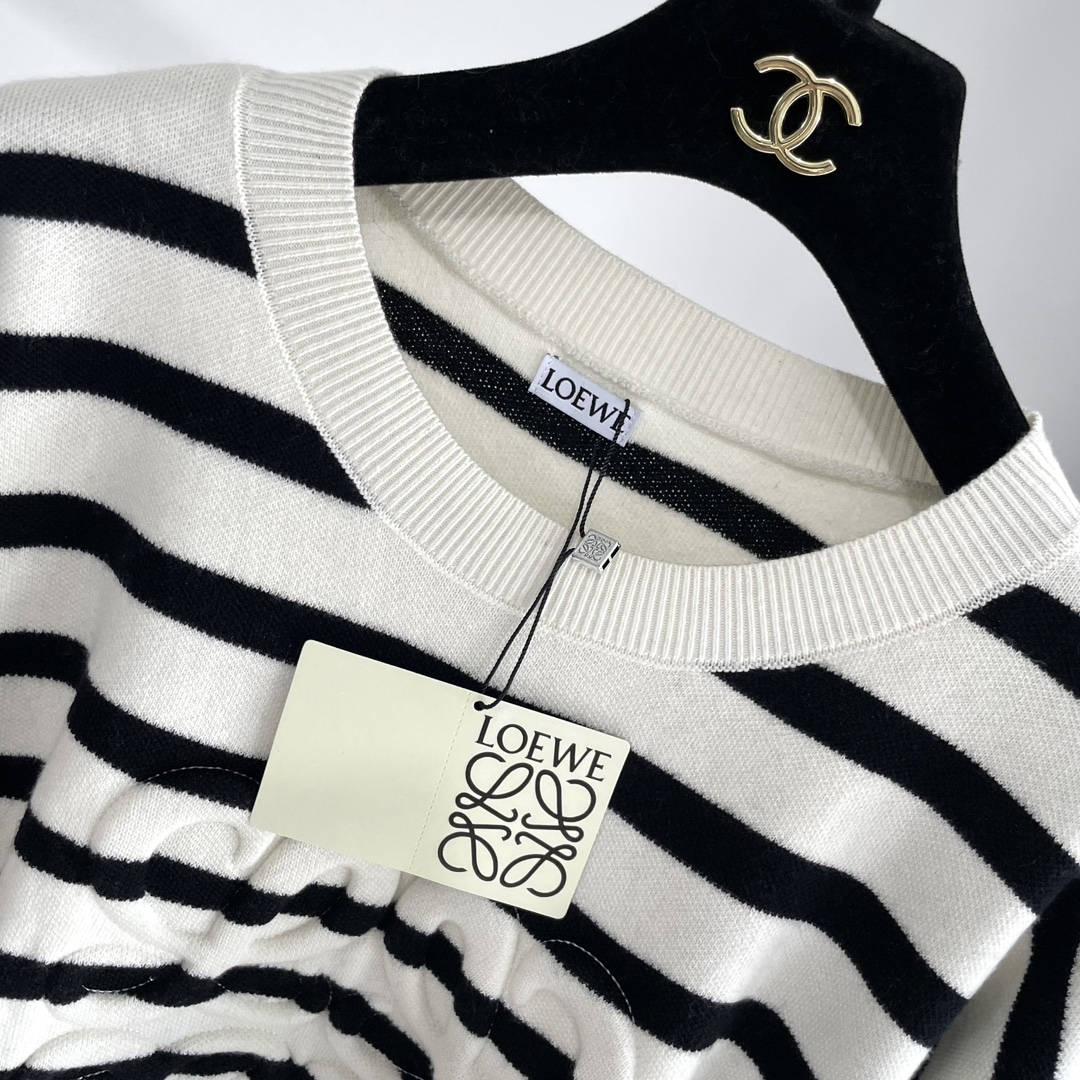 25秋冬 经典撞色条纹落肩袖针织衫颜色：图片色码数：S ～𠃊