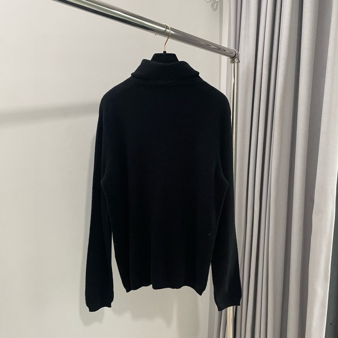 川久秋冬羊毛羊绒堆堆领针织衫打底毛衣保暖女宽松显瘦颜色：白色、灰色、红色、黑色码数：S ～𠃊