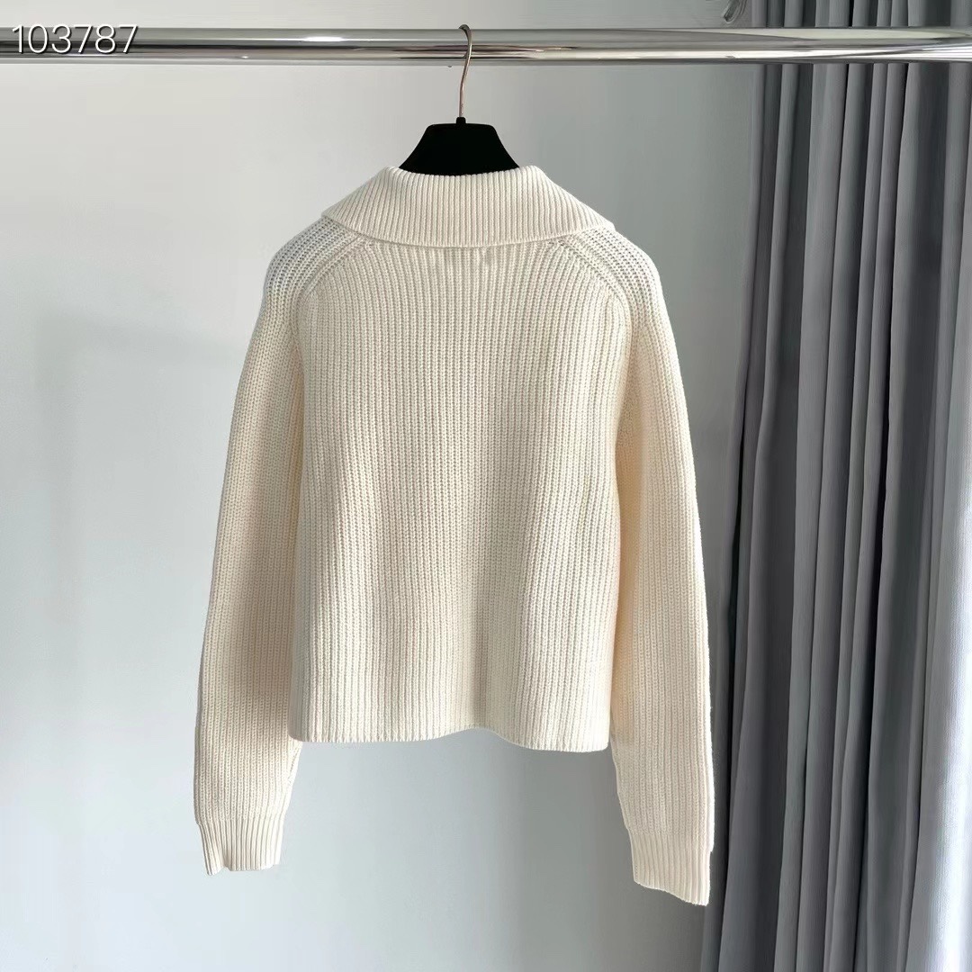 赛琳女装经典海军蓝罗纹羊毛颜色：白色、驼色、宝蓝码数：S ～𠃊