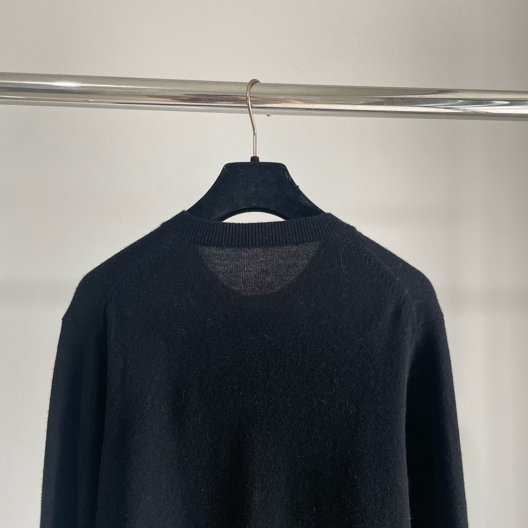 双老虎头实物图秋冬新品女士开衫双头狐狸针织衫毛衣开衫颜色：白色、天兰、绿色、玫红、灰色、驼色、黑色、粉色