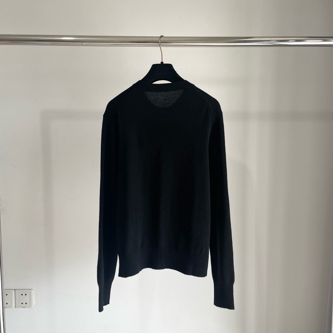 双老虎头实物图秋冬新品女士开衫双头狐狸针织衫毛衣开衫颜色：白色、天兰、绿色、玫红、灰色、驼色、黑色、粉色