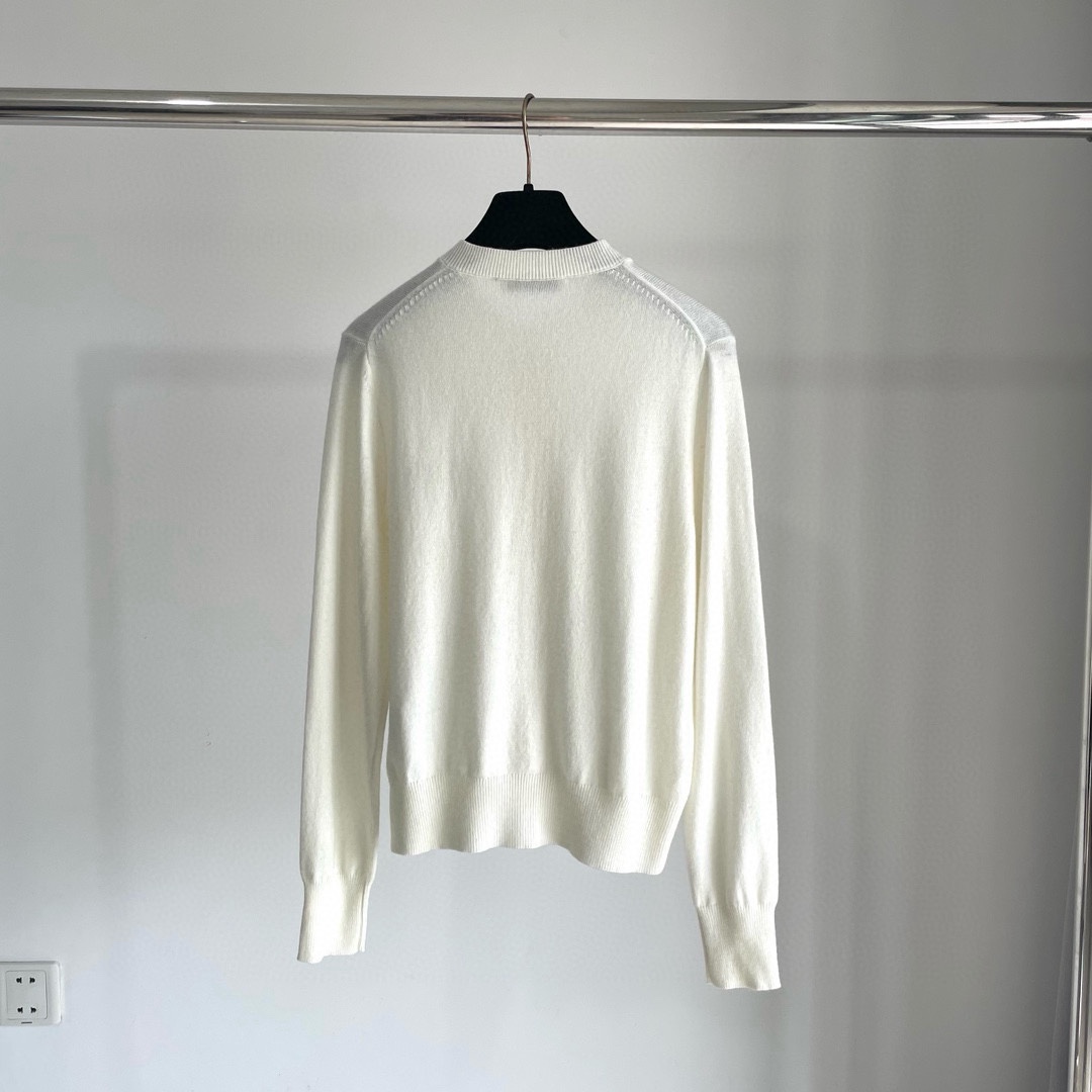 双老虎头实物图秋冬新品女士开衫双头狐狸针织衫毛衣开衫颜色：白色、天兰、绿色、玫红、灰色、驼色、黑色、粉色