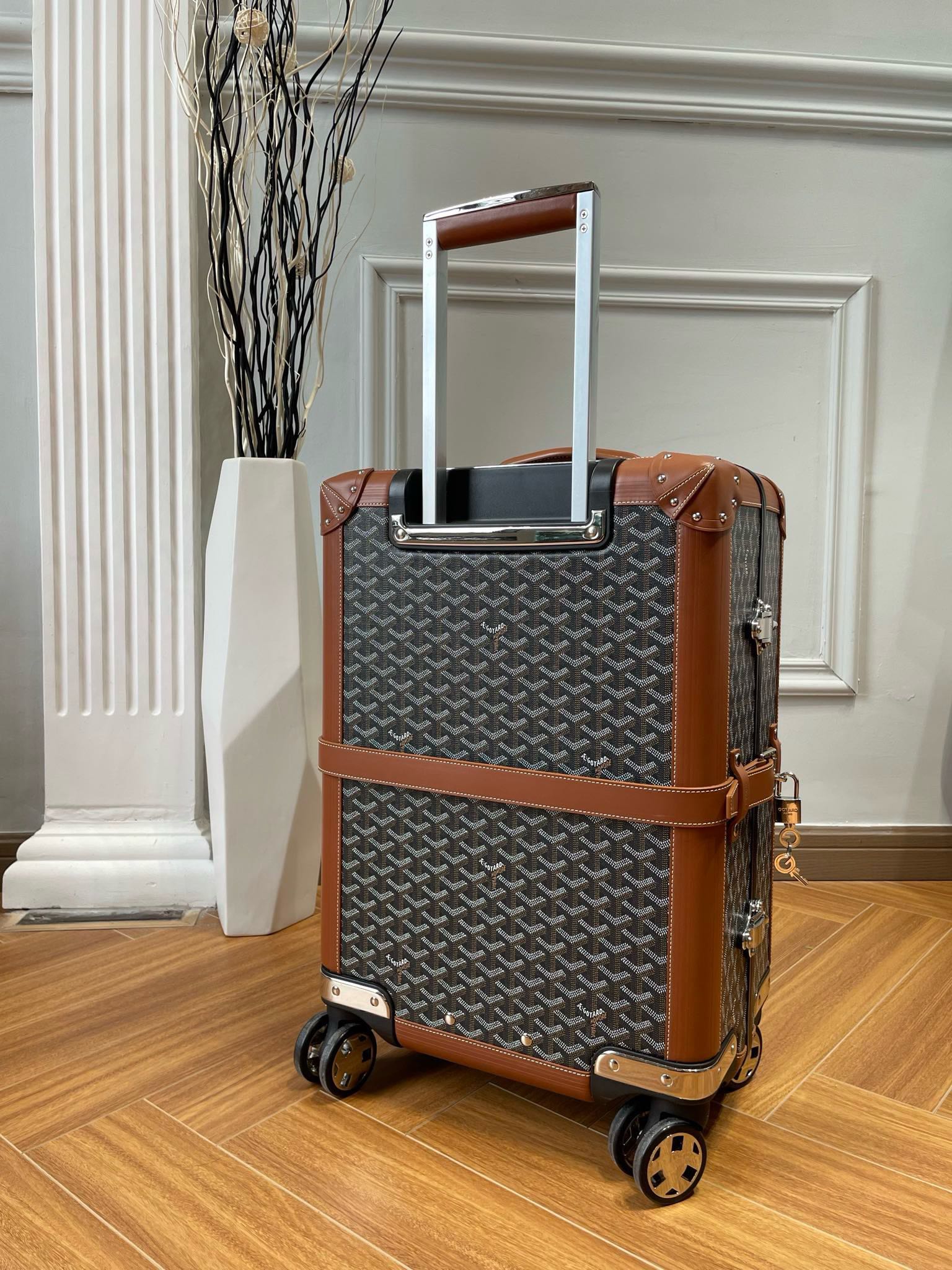 Goya Goyard Handmade Boarding Box: Classic, High-Quality Travel Essential - 图片 2