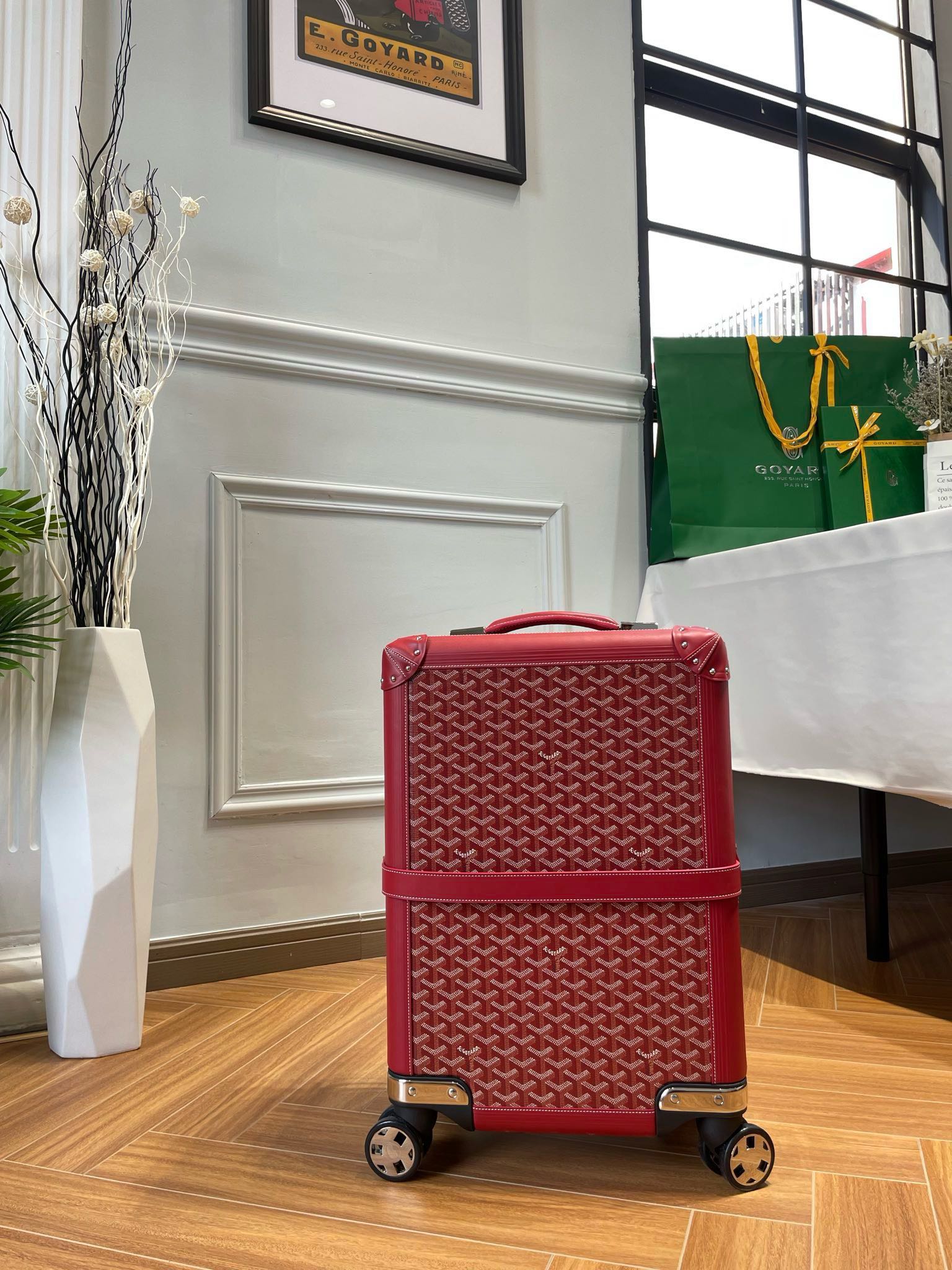 Goya Goyard Handmade Boarding Box: Classic, High Quality Travel Essential