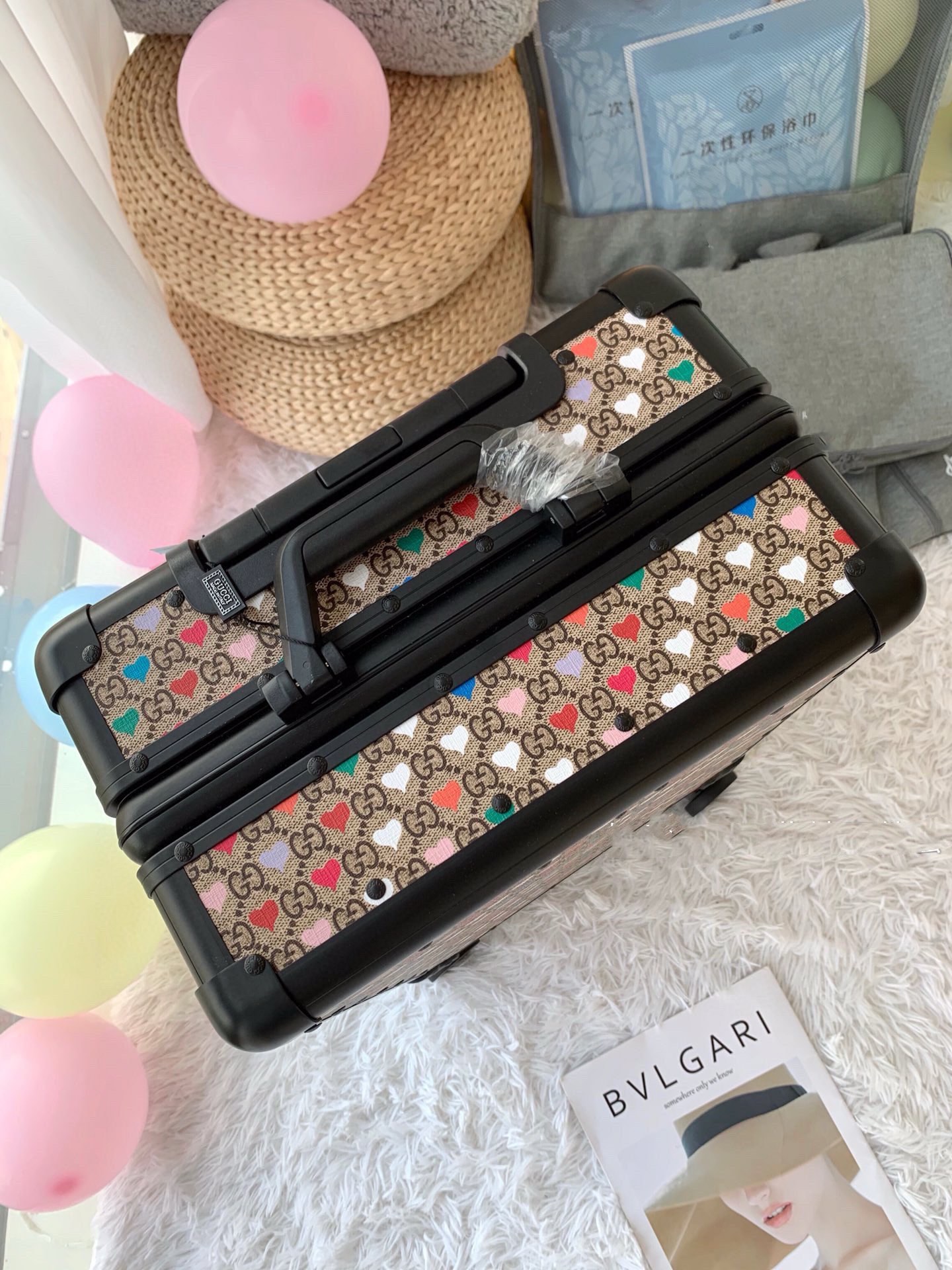 Gucc.i Gou Qi Suitcases: Retro Style with Classic Double G Flower Design - 图片 4