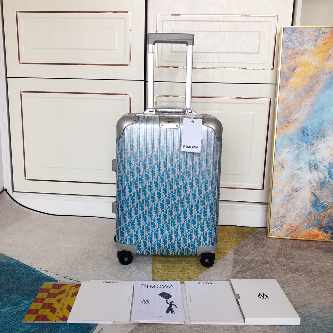 “Dior 2020 Aluminium Alloy Luggage Collection with Dior Elements and German Design” - 图片 2