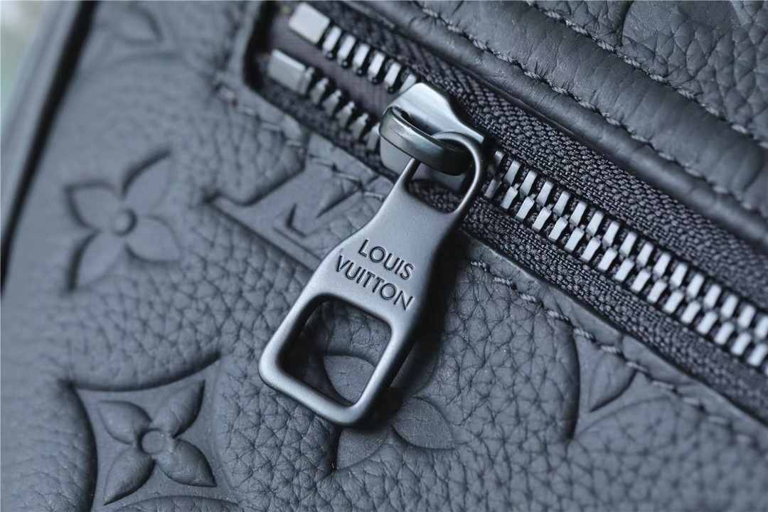 The bag is equipped with multiple pockets and compartments for easy - Bag 7