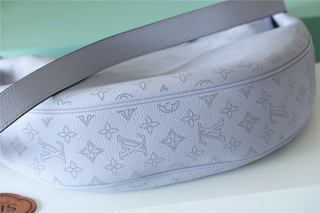 BAIA Medium Handbag - Bag 3