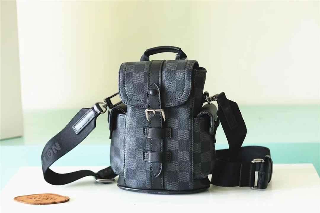 LV men's bag mini backpack series Autumn and winter new NANO CHRISTOPHER handbag This Nano Christopher handbag cleverly condenses the essence of