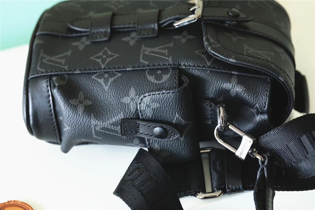 LV men's bag mini backpack series Autumn and winter new NANO CHRISTOPHER handbag This Nano Christopher handbag cleverly condenses the essence of