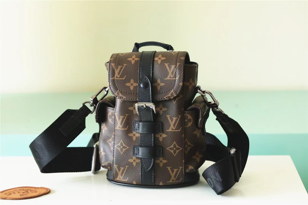 LV men's bag mini backpack series Autumn and winter new NANO CHRISTOPHER handbag This Nano Christopher handbag cleverly condenses the essence of