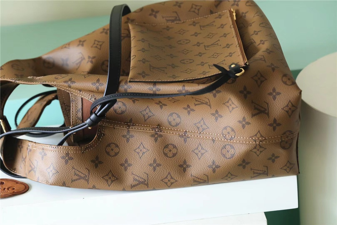 Louis Vuitton 23New product version first release