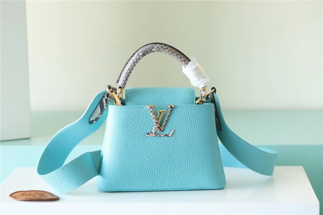 Louis Vuitton LV new color for the end of the year capucines green snake