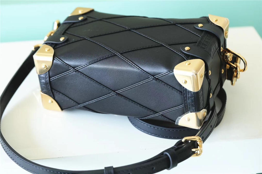 Louis Vuitton Black trumpet 24 new products launched