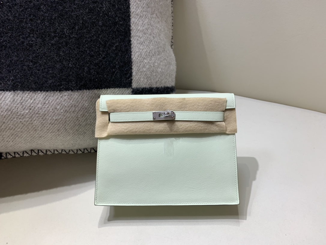 Hermes Kelly Podróbka
 Torebki Torby typu crossbody i na ramię Zielony Srebrny sprzęt