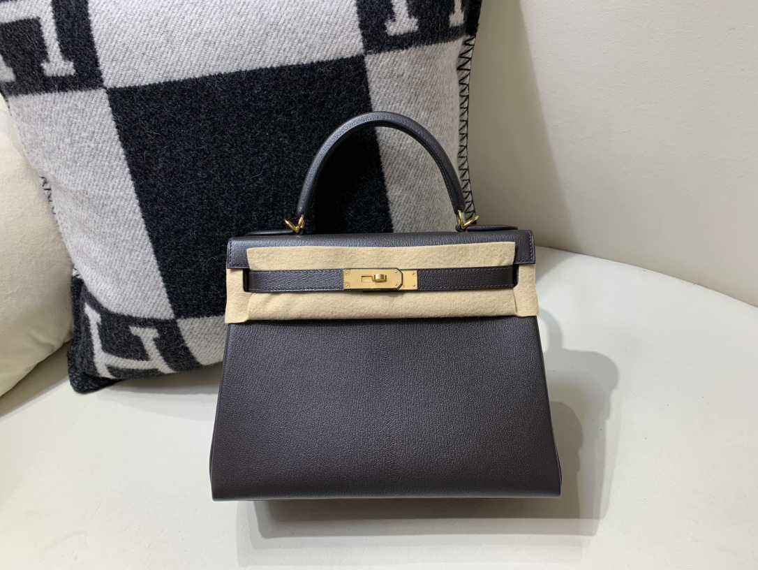 Hermes Kelly Torebki Torby typu crossbody i na ramię Złoty sprzęt Skóra kozia owcza