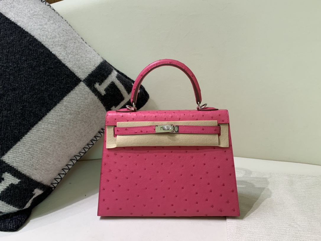 Hermes Kelly Torebki Torby typu crossbody i na ramię Różowy Róża Srebrny sprzęt