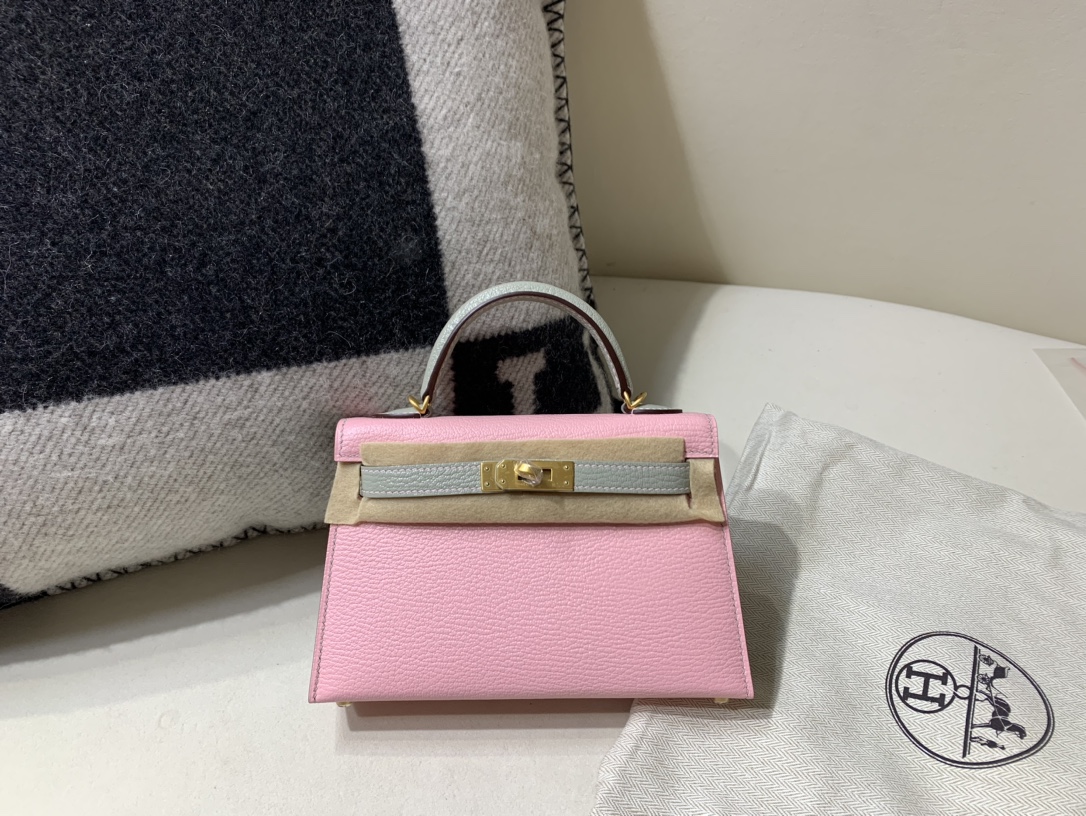 Hermes Kelly Torebki Torby typu crossbody i na ramię Szary Różowy Złoty sprzęt Mrożone Skóra kozia owcza Mini