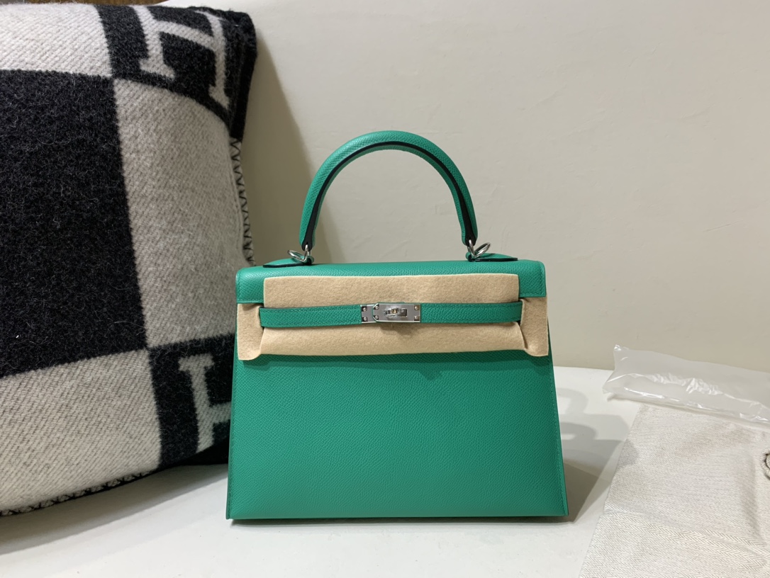 Hermes Kelly Torebki Torby typu crossbody i na ramię Zielony Srebrny sprzęt