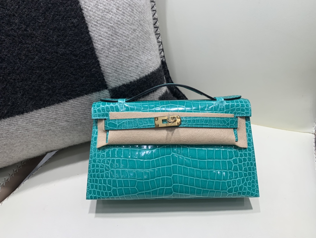 Hermes Kelly Torebki Torby typu crossbody i na ramię Zielony Złoty sprzęt Mini