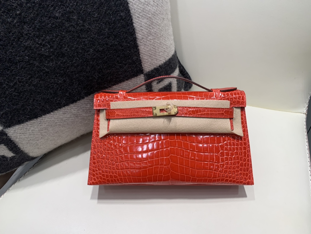 Hermes Kelly Torebki Torby typu crossbody i na ramię Czerwony Złoty sprzęt Mini