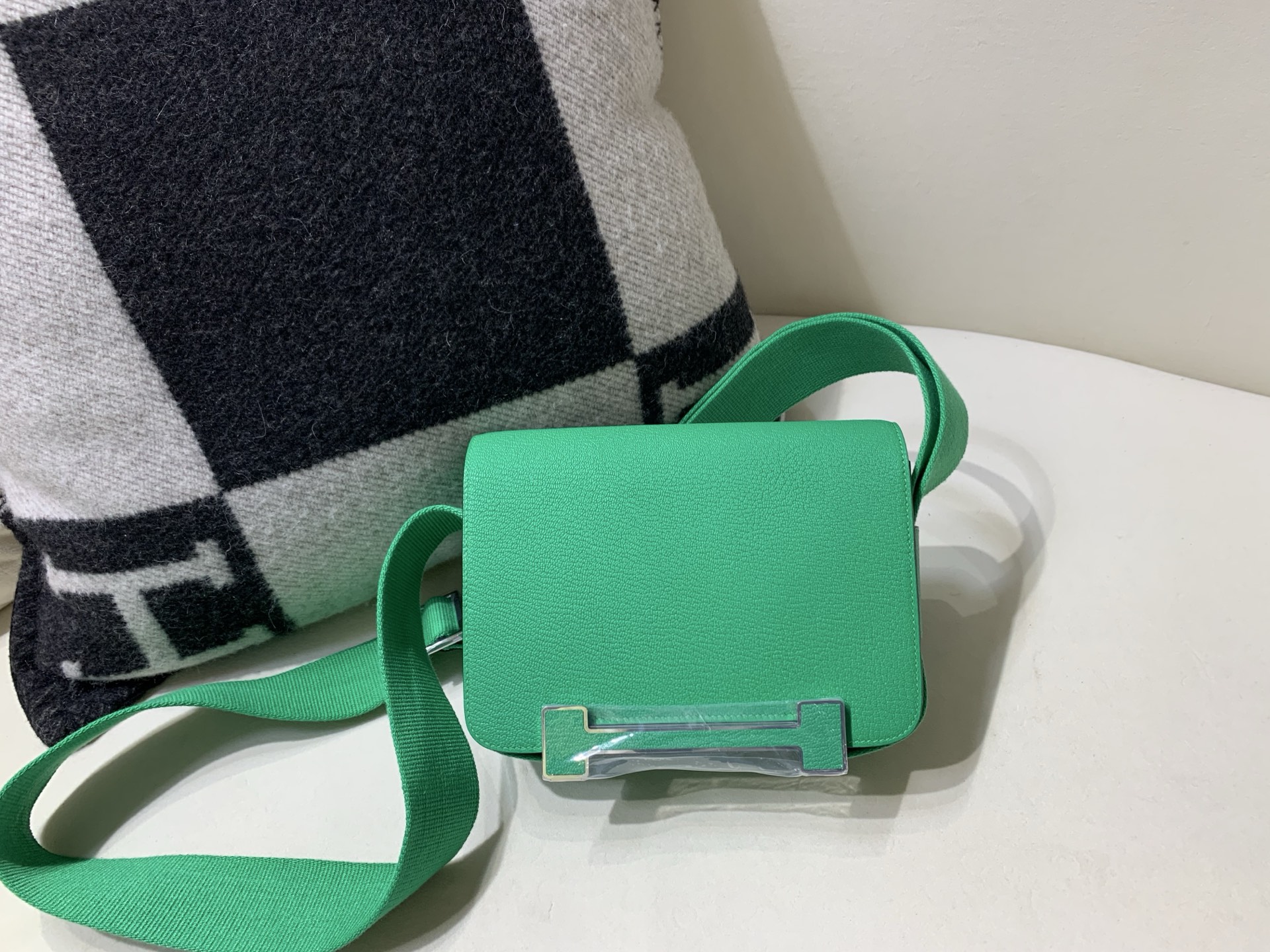 NO:699175,Geta clogs bag silver buckle goatskin Chevre0Z comic green top handmade customization, Hermes, hermes, sheepskin, Hermes,19860909Geta木屐包 银扣 山羊皮Chevre0Z漫画绿 顶级纯手工定制,爱马仕,hermes,sheepskin,Hermes,,Bag