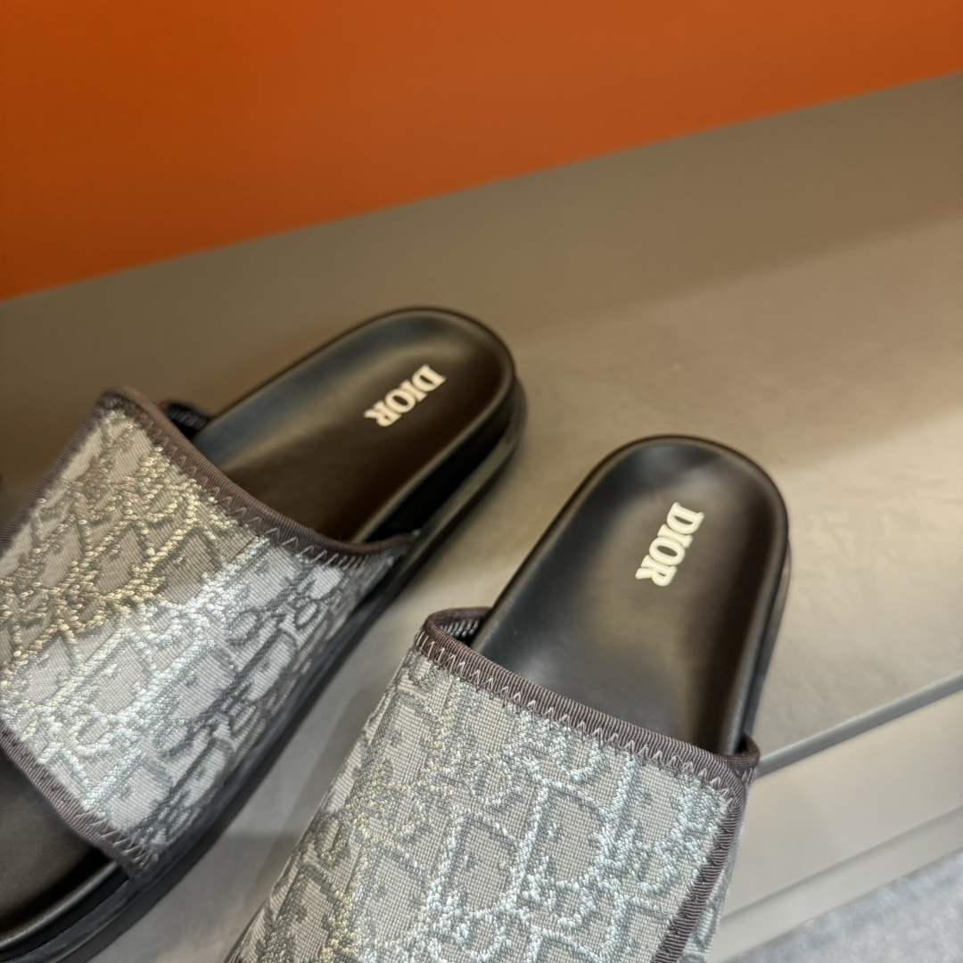[DIOR] P: Talla: 38-45 Chanclas de verano para hombre de alta gama Dior, con empeine electrobordado 