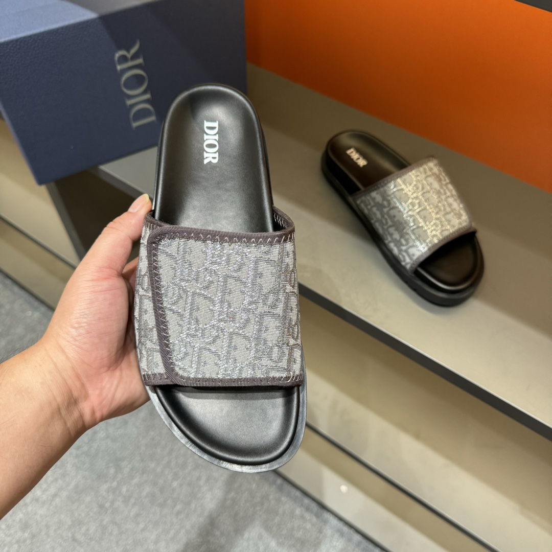 [DIOR] P: Talla: 38-45 Chanclas de verano para hombre de alta gama Dior, con empeine electrobordado 