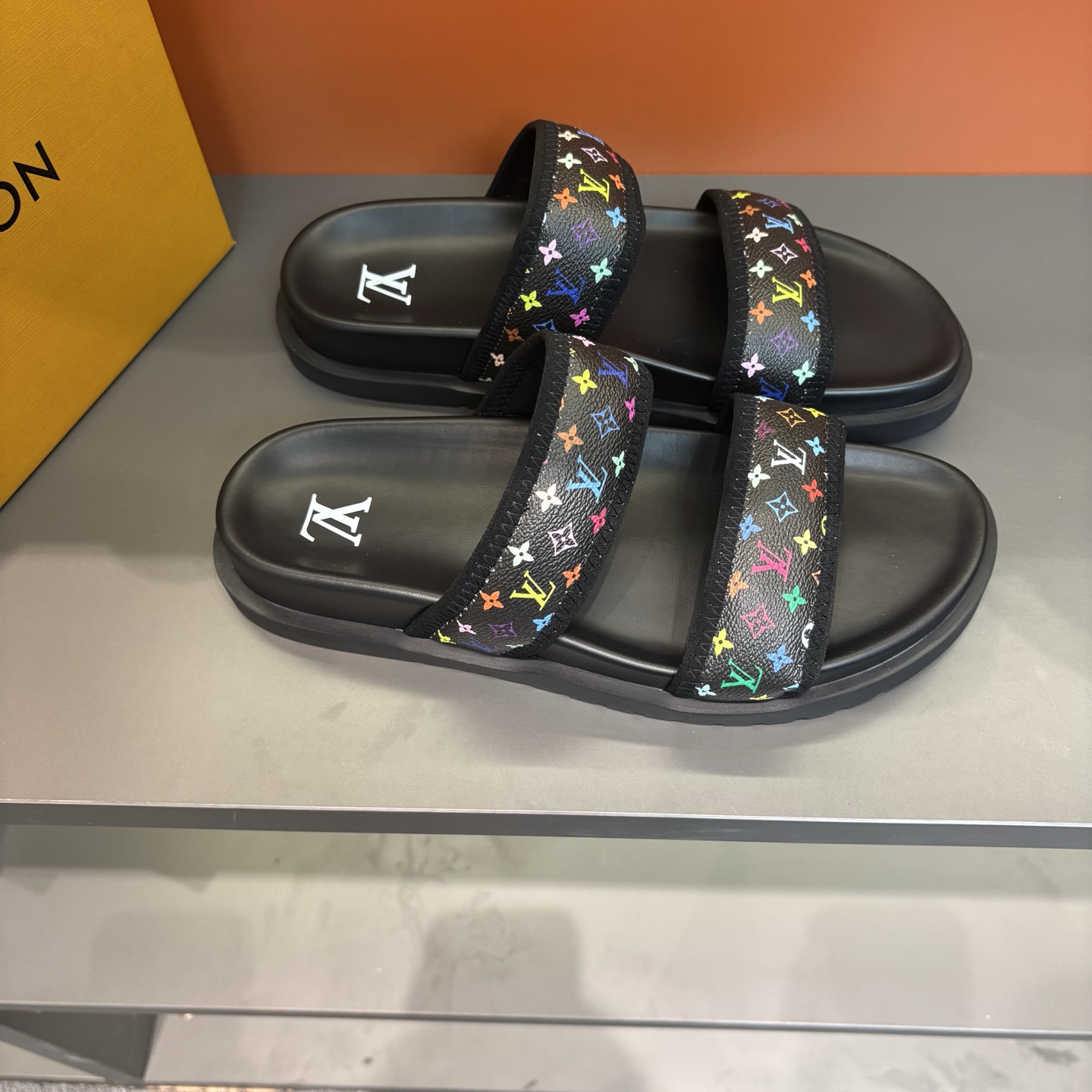Louis Vuitton Men's Summer Multicolor Monogram Slides Sandals 4 i1745719635755 1111 0 2