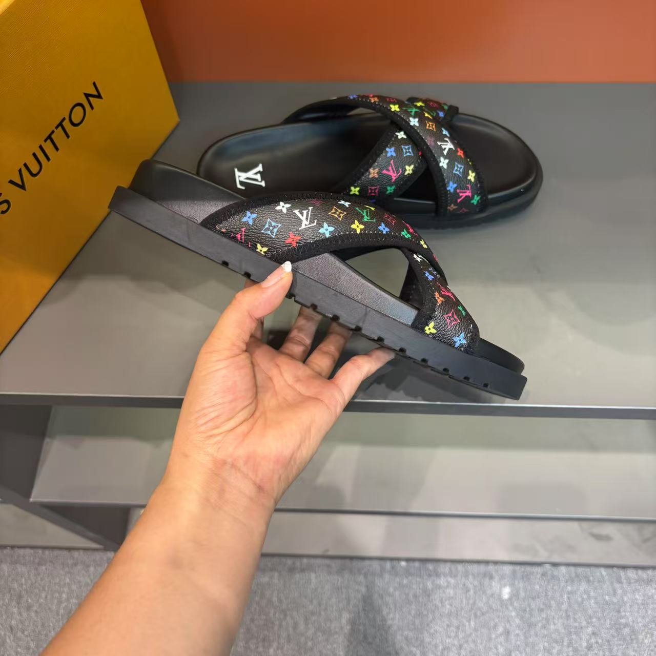 Louis Vuitton Men's Summer Sandals - Classic Monogram & Comfortable Design 6 i1745719722509 8 0 4