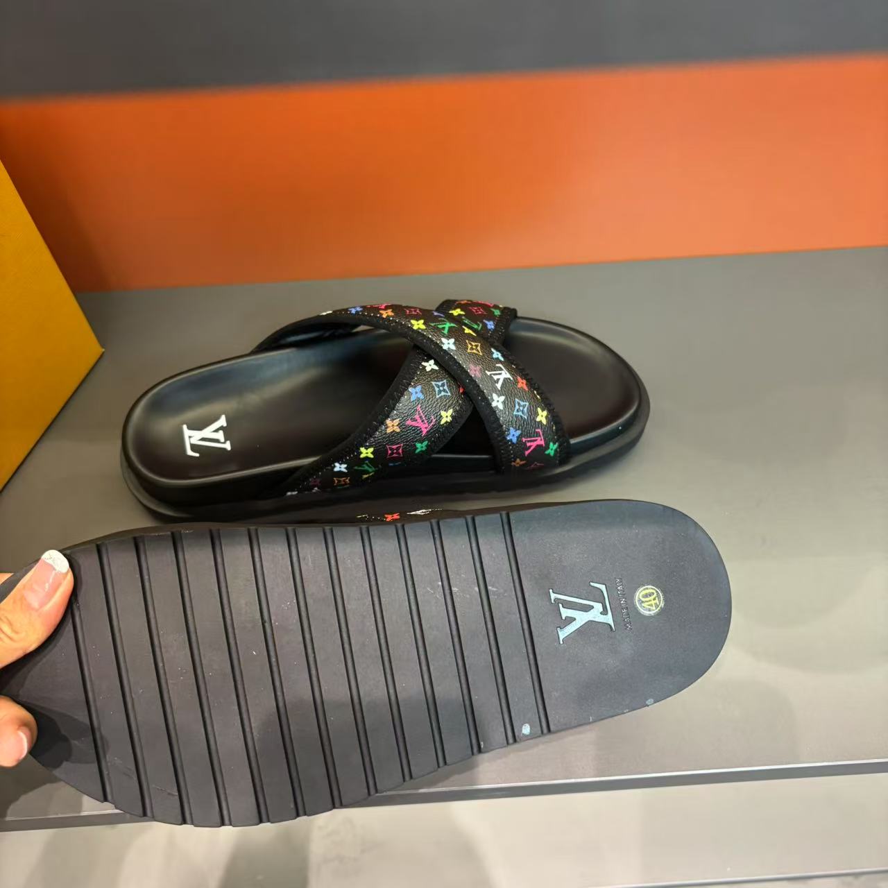 Louis Vuitton Men's Summer Sandals - Classic Monogram & Comfortable Design 10 i1745719722510 9261 0 8