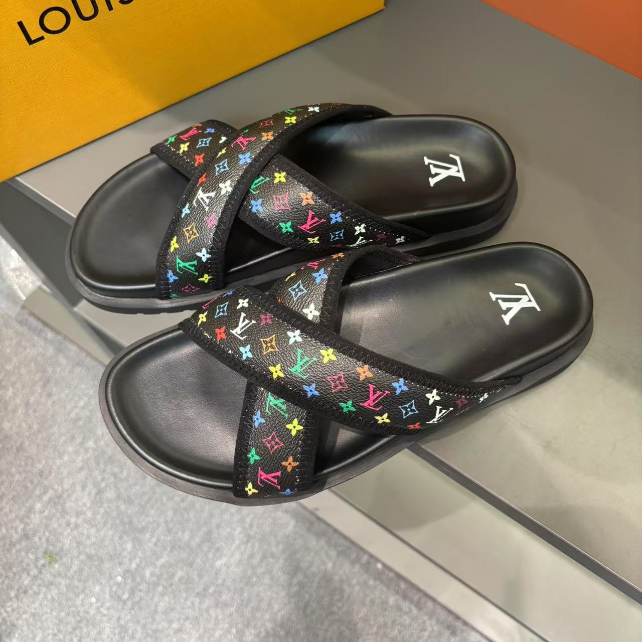 Louis Vuitton Men's Summer Sandals - Classic Monogram & Comfortable Design 3 i1745719723336 3262 0 1