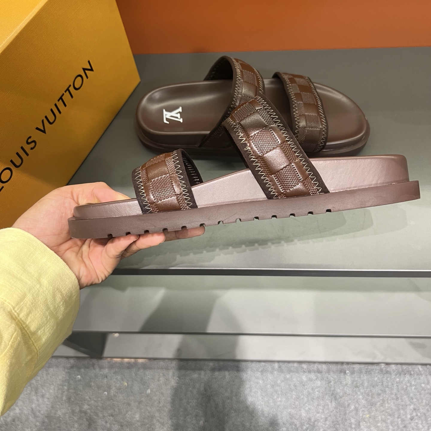 Louis Vuitton Men's Summer Brown Sandals, Classic Design, Comfortable Slides 8 i1747027870379 1705 0 6