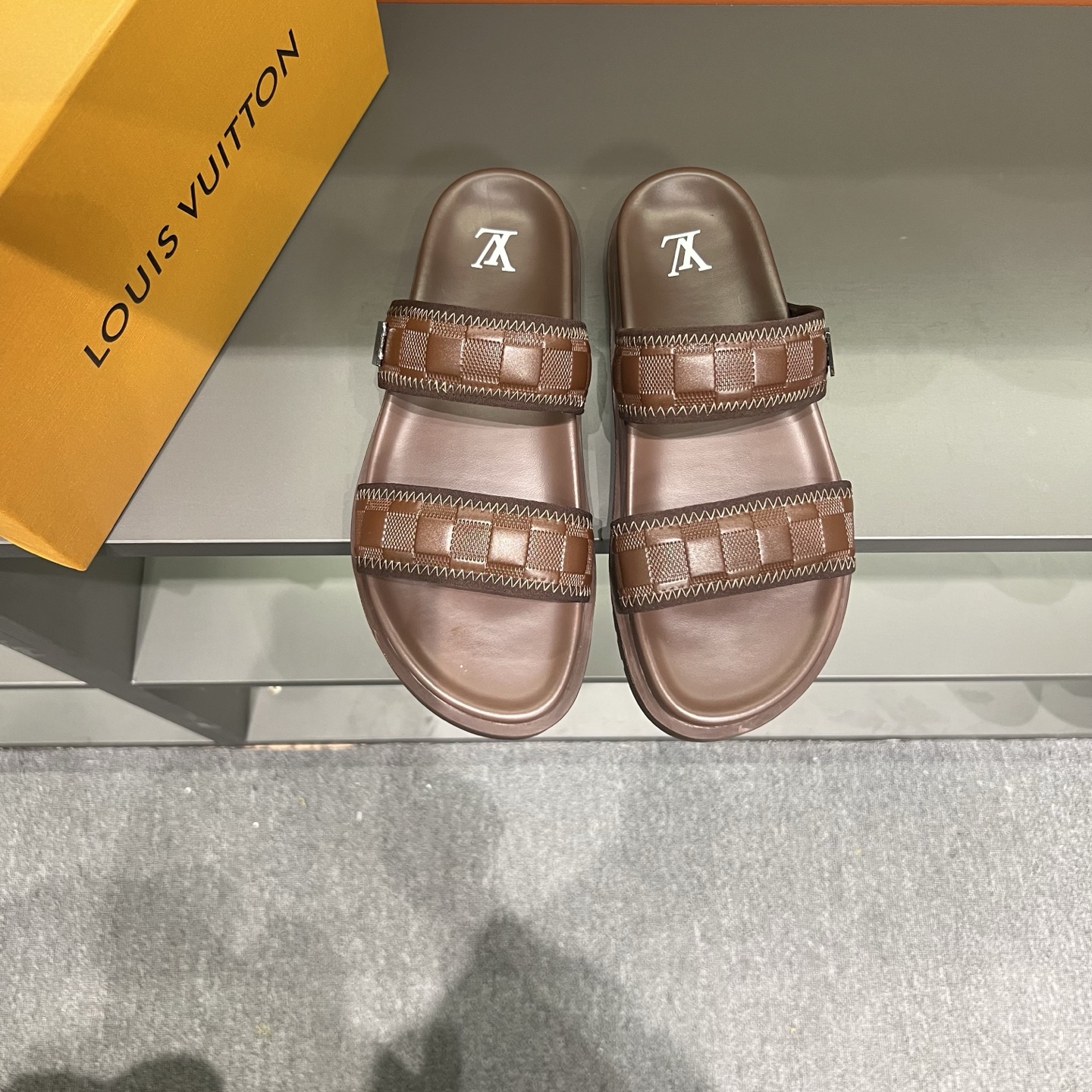 Louis Vuitton Men's Summer Brown Sandals, Classic Design, Comfortable Slides 2 i1747027870416 7795 0 0