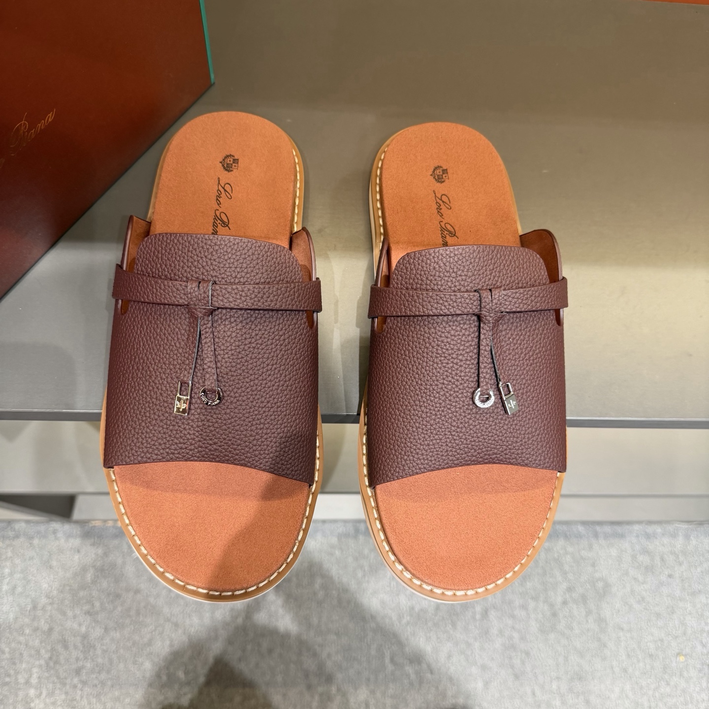 Мужские сандалии Loro Piana Summer Walk с крестообразным ремешком