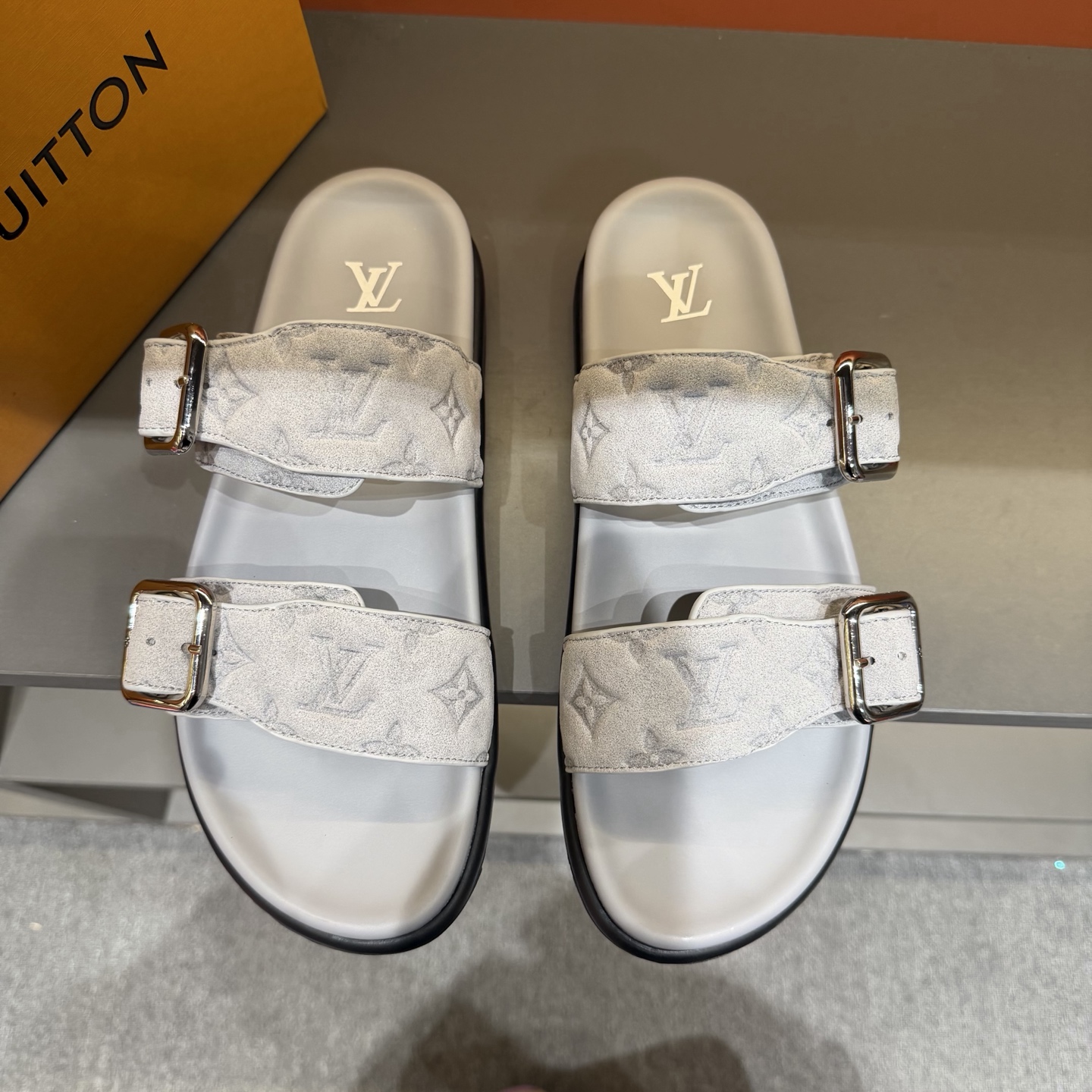 Мужские шлёпанцы Louis Vuitton Venice
