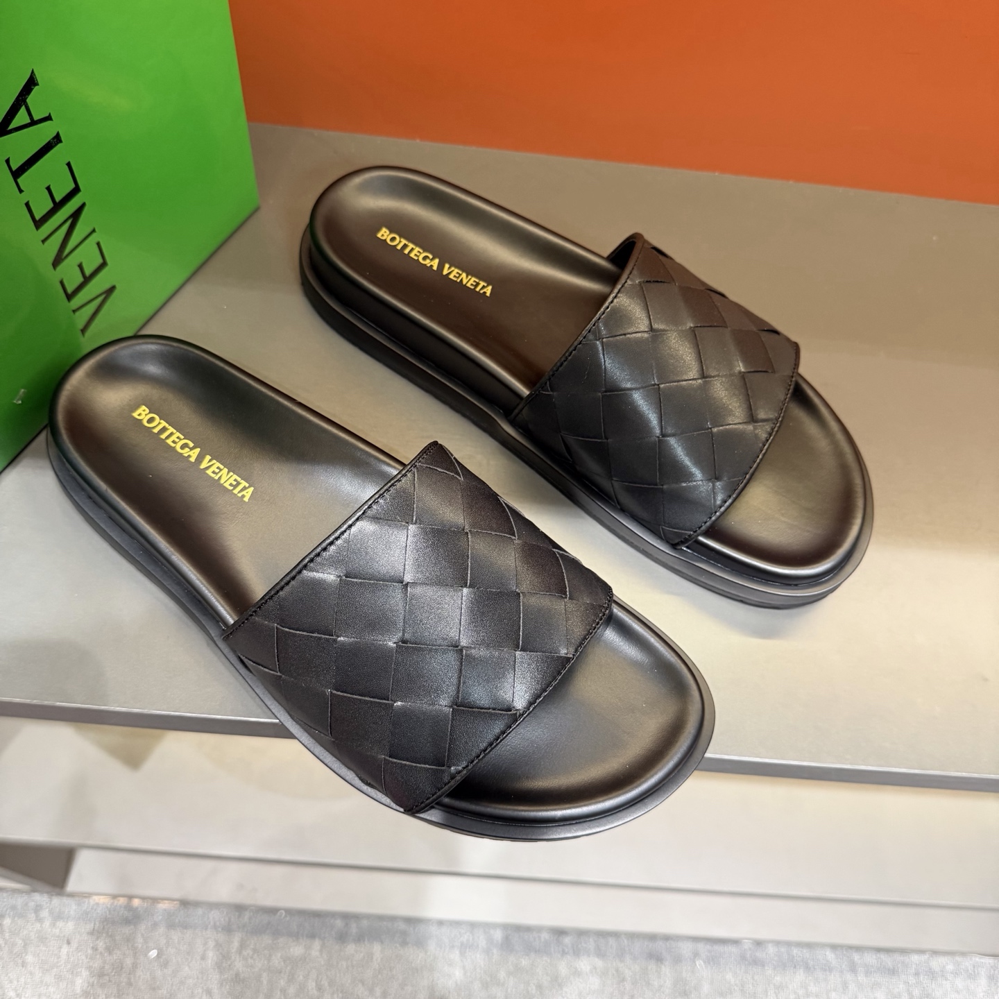 Мужские шлёпанцы Bottega Veneta