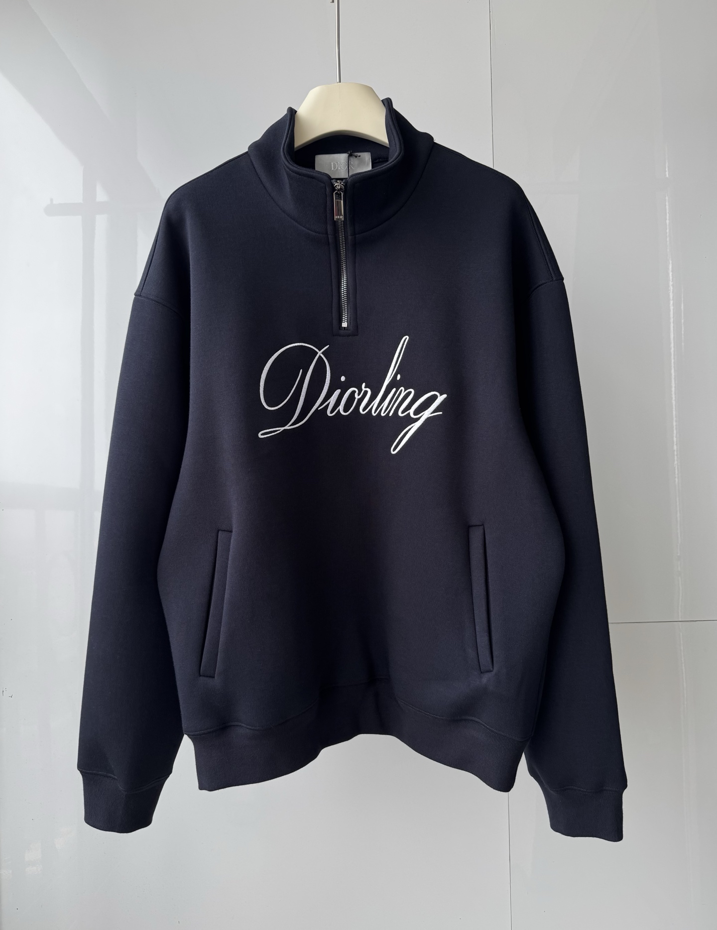 NO:637375,D1OR CD new half-zip stand-up collar sweatshirt, thick composite fabric, custom hardware, Diorling letter embroidery, loose fit, same style for men and women, dark blue SMLXL, Dior-clothing, dior, dior, hoodie, sweatshirts, alexander wang19860909D1OR CD新款半拉链立领卫衣 复合厚实面料 定做五金 Diorling字母刺绣 宽松版型 男女同款 深兰色 SMLXL,迪奥-服装,dior,dior,hoodie,sweatshirts,alexander wang,Women's clothing