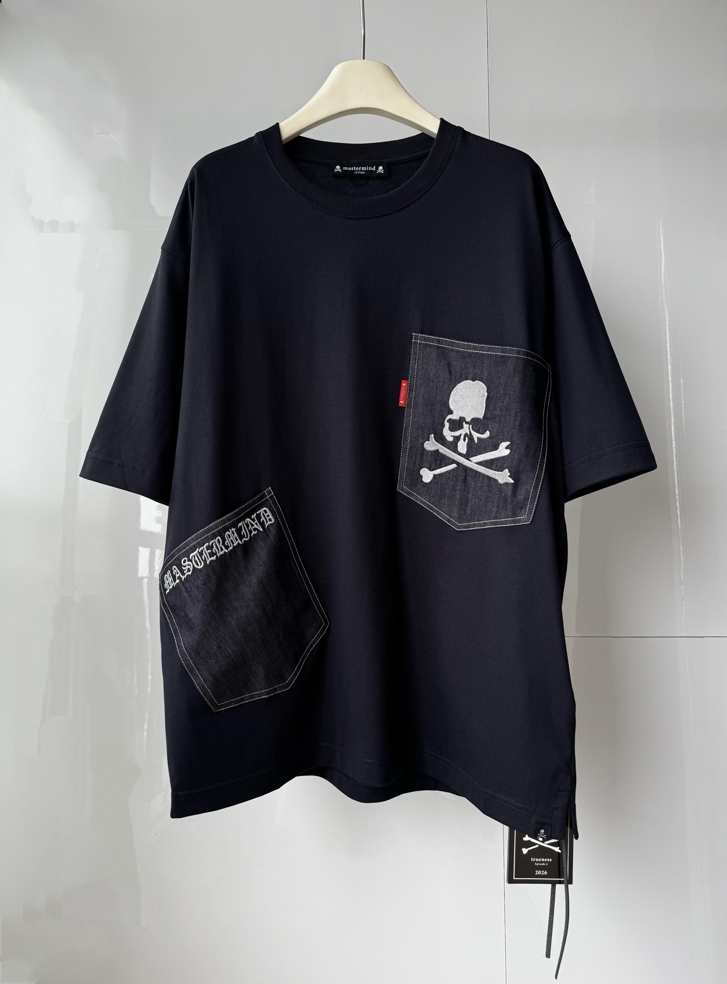 NO:786608,master mind MMJ dark style loose round neck short sleeves, denim pocket embroidery design, loose fit, perfect details, same style for men and women, versatile style SMLXL, men's clothing, T-shirt,19860909master mind MMJ暗黑系宽松圆领短袖 牛仔口袋刺绣设计 宽松版型 细节完美 男女同款 百搭款 SMLXL,男装,T-shirt,,Women's clothing