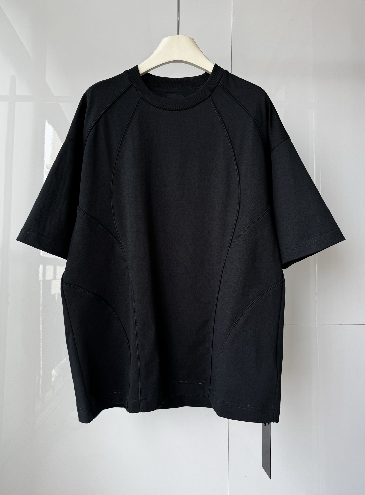 NO:820531,JUUN.J's new high-weight splicing solid color round neck loose short sleeves. Strong sense of line design. Versatile and casual personality. Classic raglan splicing design shows the brand tone. Small logo embroidery decoration. Same style for men and women. SMLXL, men's clothing, T-shirt,19860909JUUN.J新款高克重拼接纯色圆领宽松短袖 线条设计感强 个性百搭休闲 经典插肩拼接设计尽显品牌调性 logo小刺绣饰 男女同款 SMLXL,男装,T-shirt,,Women's clothing
