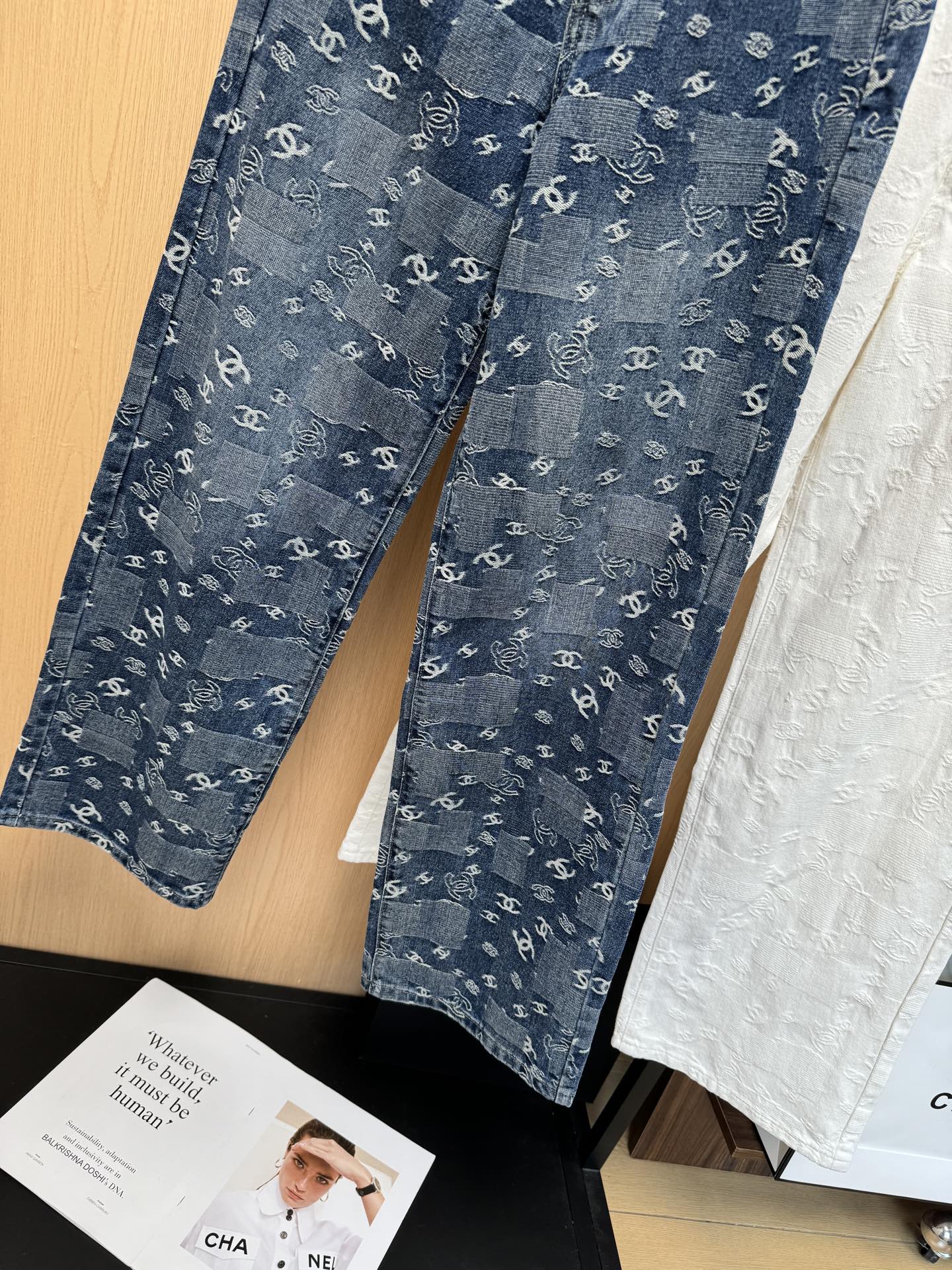 Chanel 25 New Denim Jacquard Straight-Leg Pants with Logo Pattern 4 i1759391775037 705 0 2